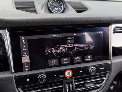 2023 Porsche Macan Macan