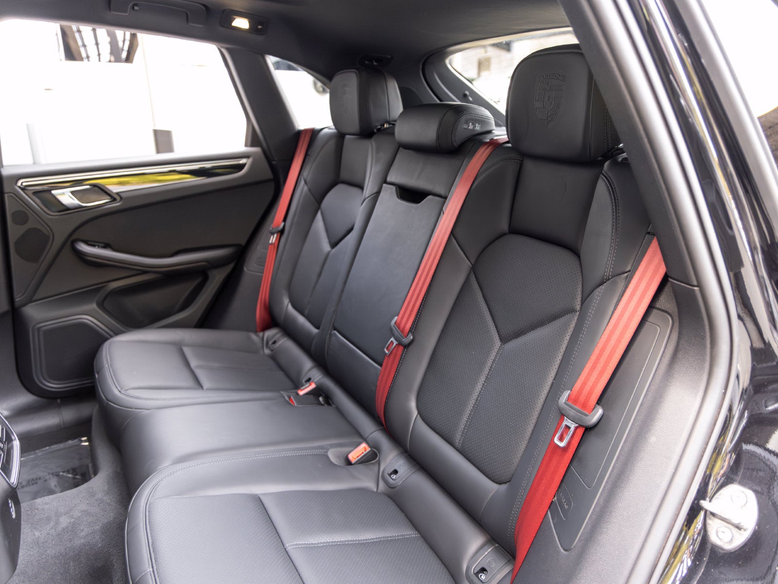 2023 Porsche Macan Macan