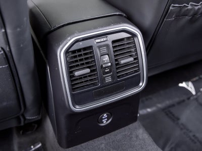2023 Porsche Macan Macan