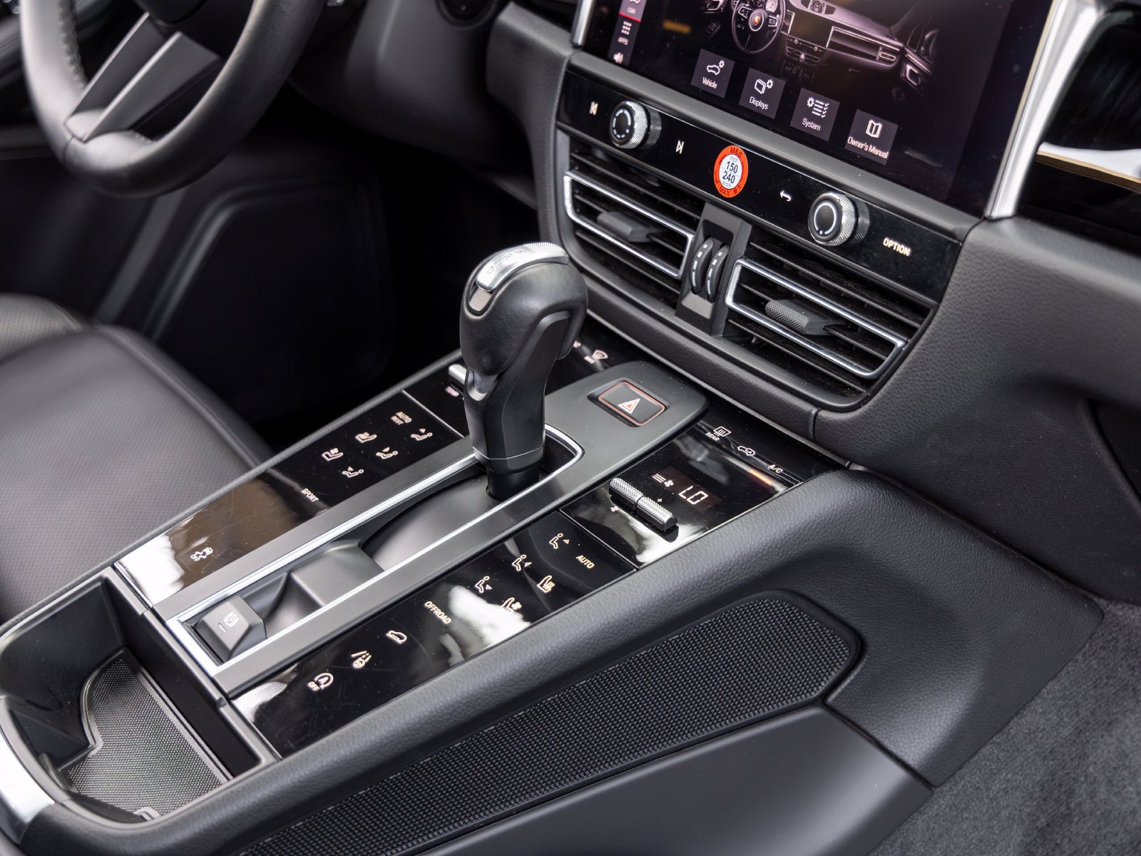 2023 Porsche Macan Macan
