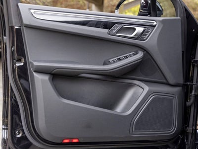 2023 Porsche Macan Macan