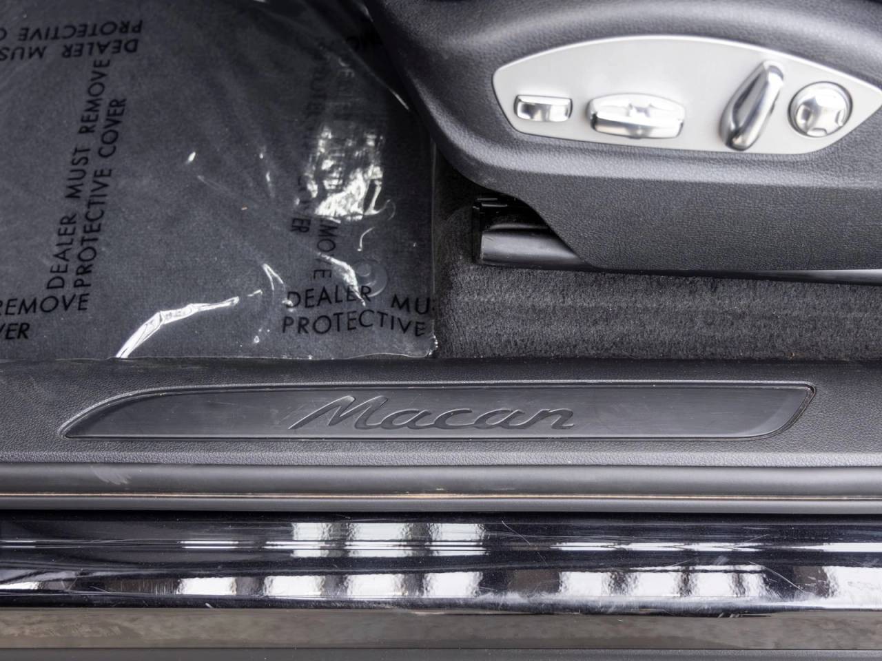 2023 Porsche Macan Macan