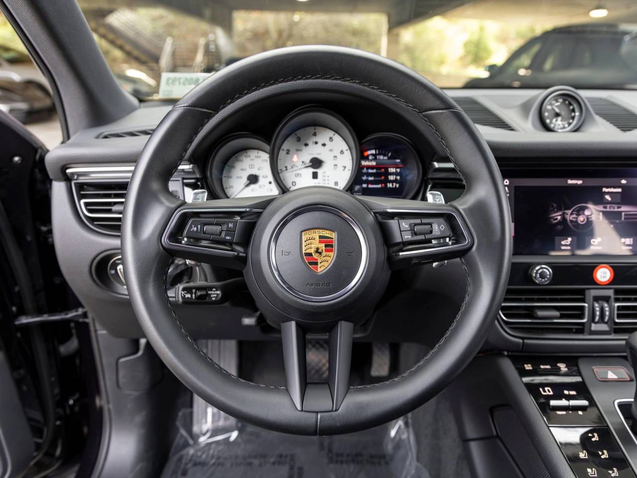 2023 Porsche Macan Macan