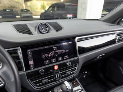 2023 Porsche Macan Macan