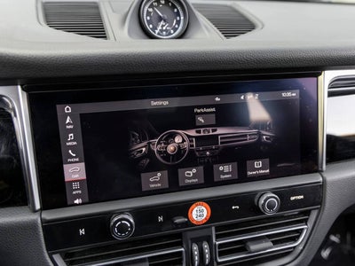 2023 Porsche Macan Macan
