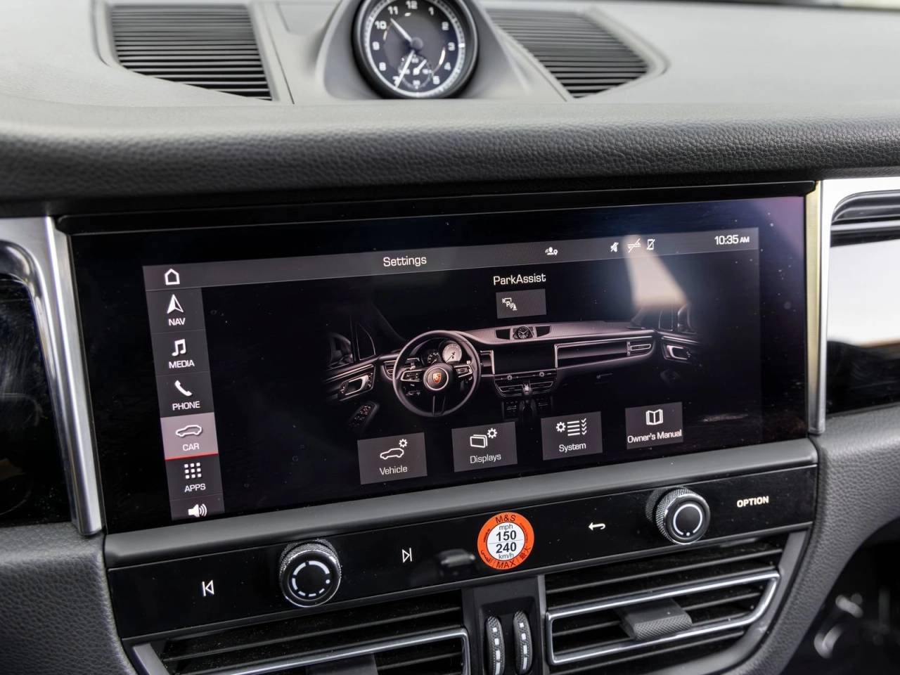 2023 Porsche Macan Macan
