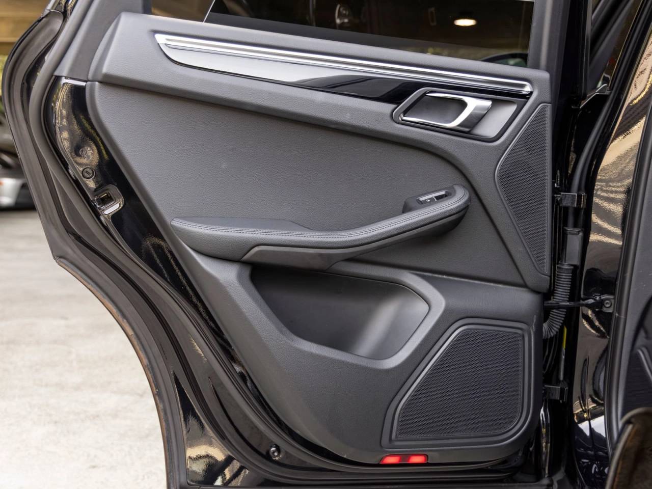 2023 Porsche Macan Macan