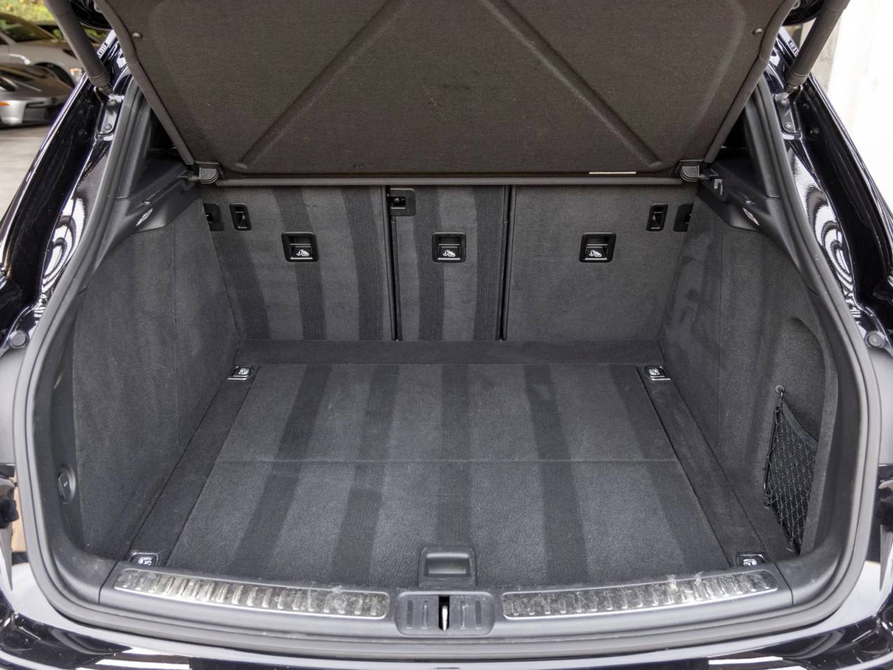 2023 Porsche Macan Macan