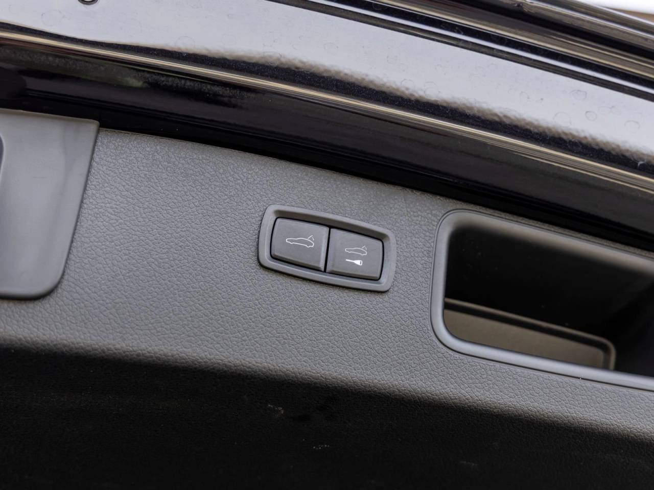 2023 Porsche Macan Macan