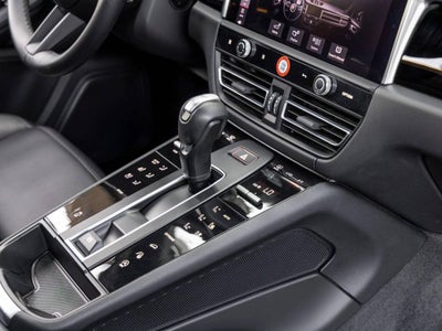 2023 Porsche Macan Macan