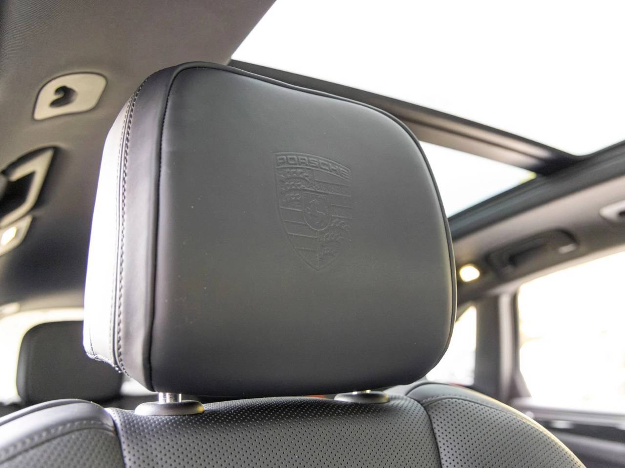 2023 Porsche Macan Macan