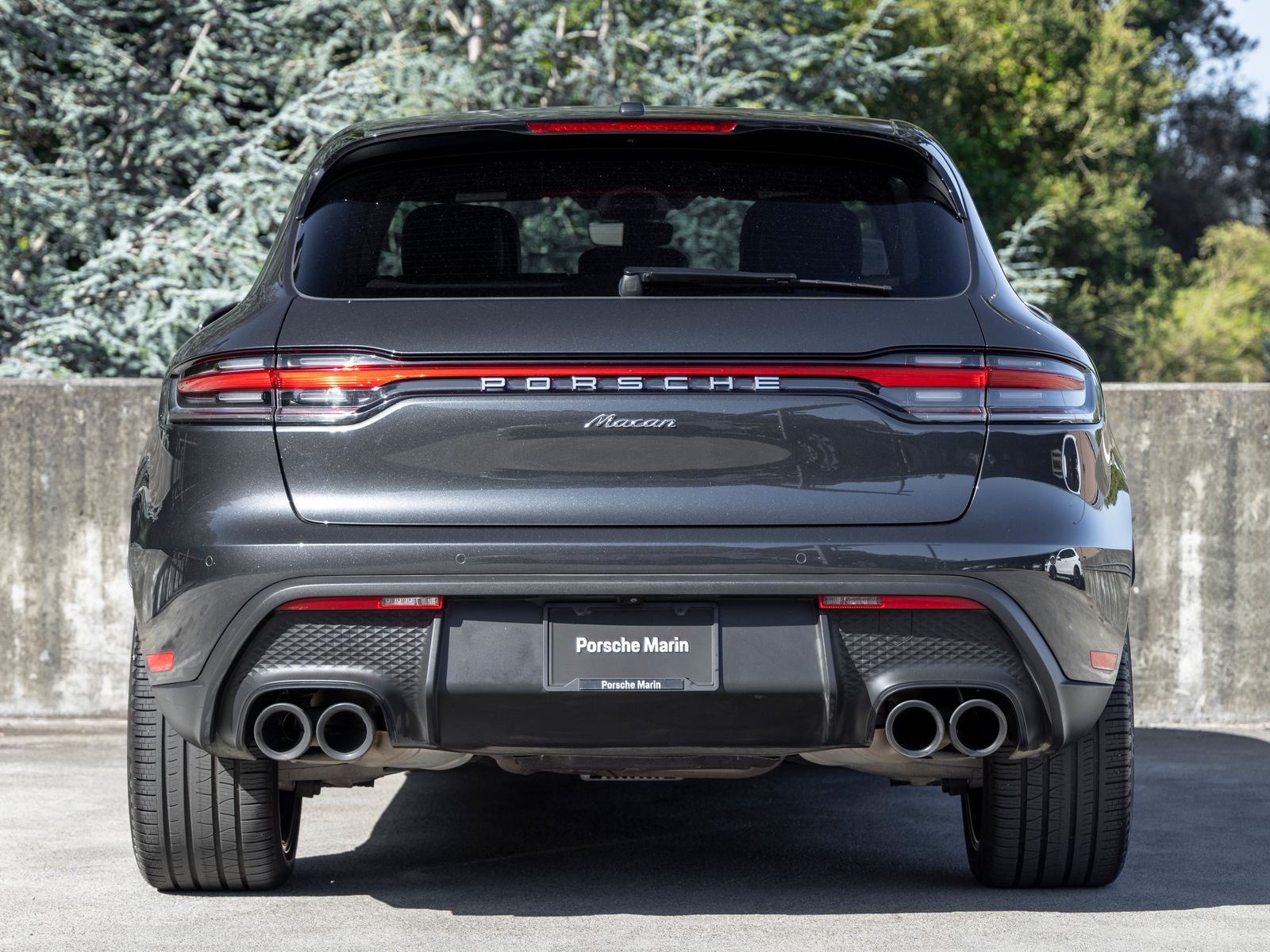 2023 Porsche Macan Base