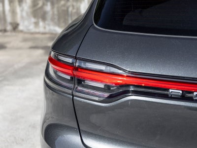 2023 Porsche Macan Base