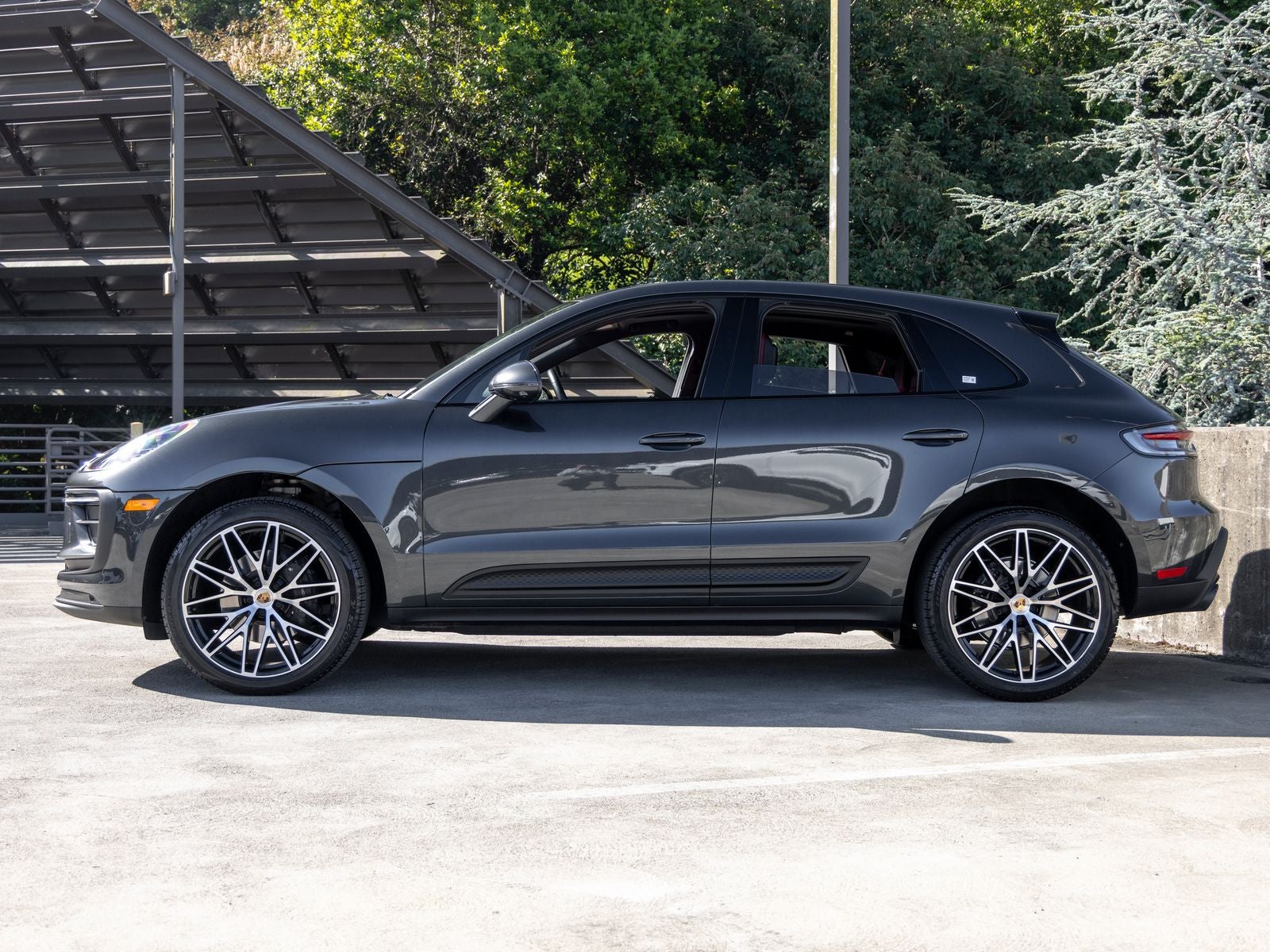 2023 Porsche Macan Base