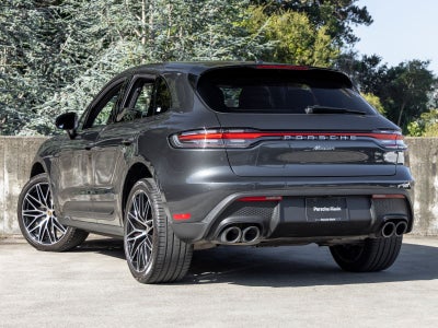 2023 Porsche Macan Base