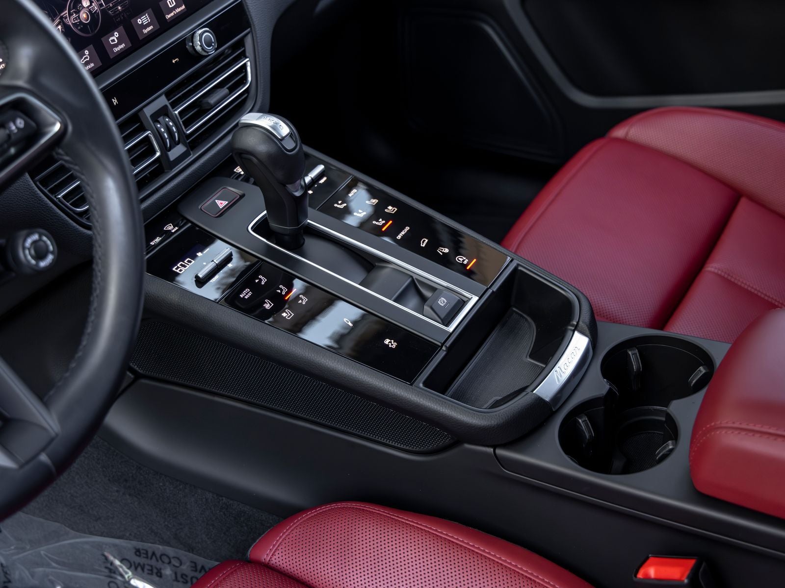 2023 Porsche Macan Base