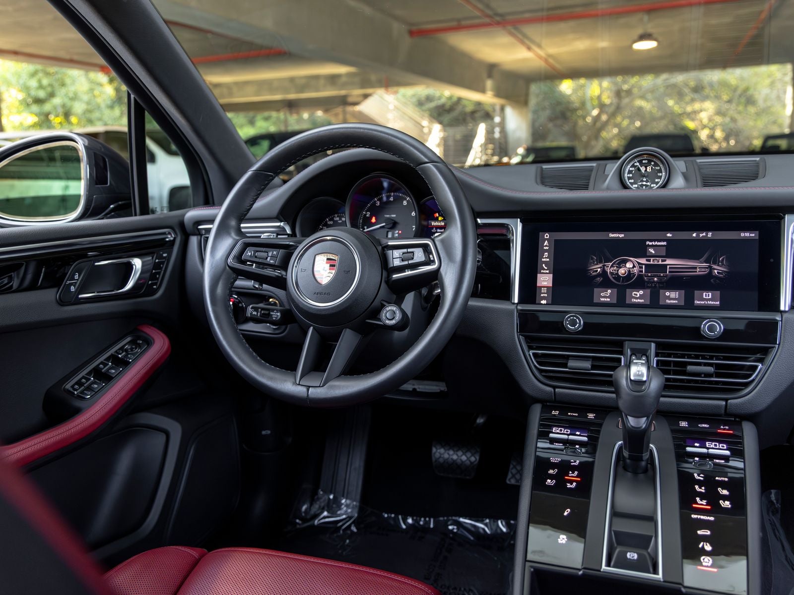 2023 Porsche Macan Base