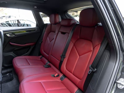 2023 Porsche Macan Base