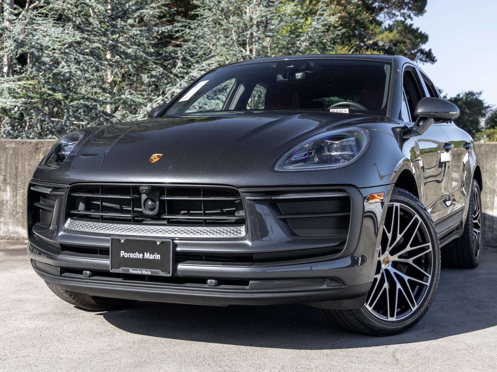 2023 Porsche Macan Base