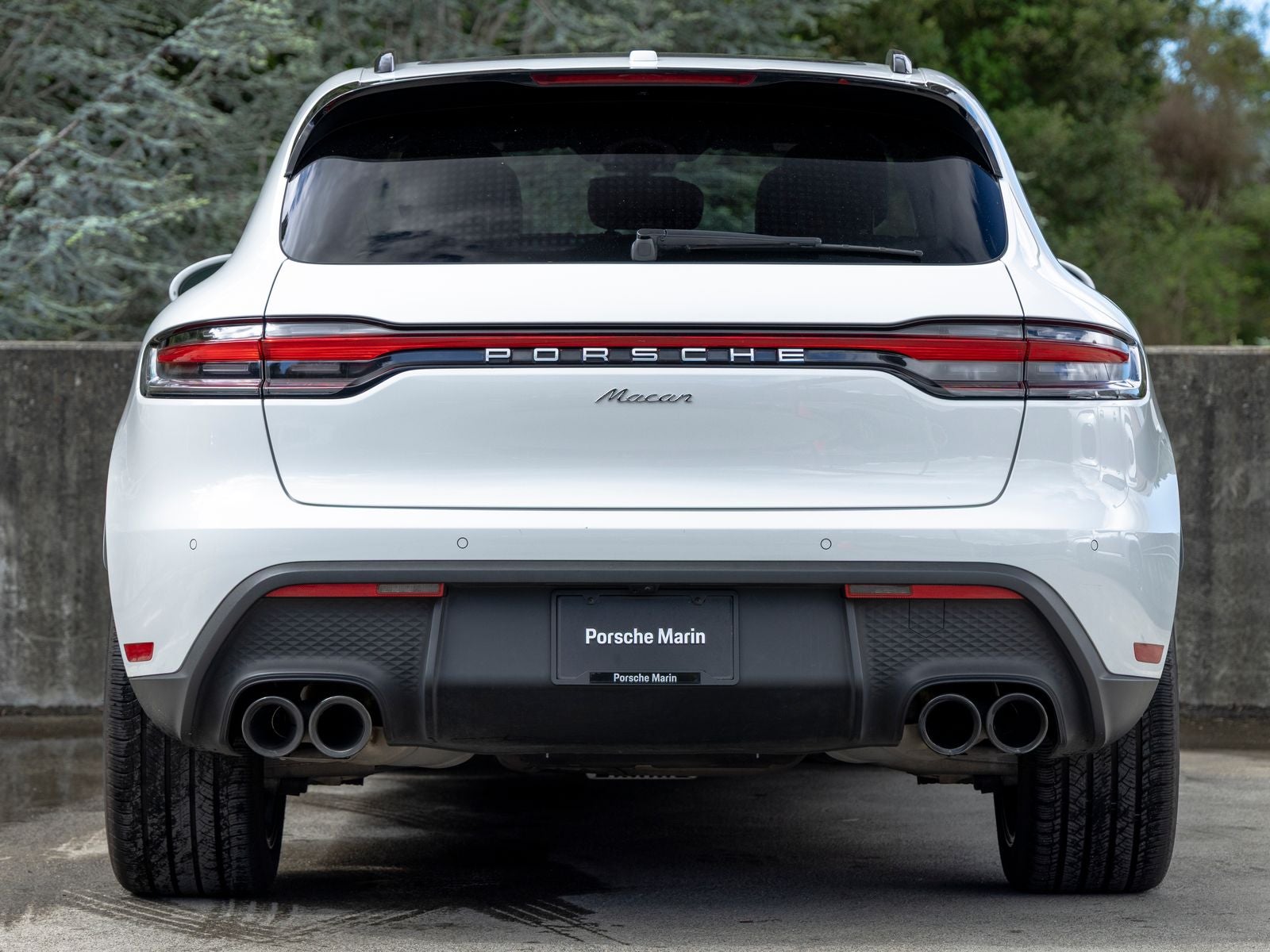 2025 Porsche Macan Base