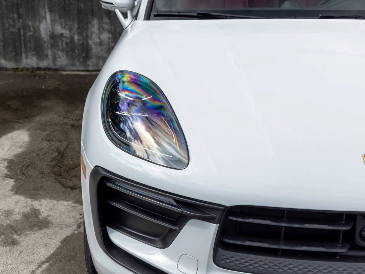 2025 Porsche Macan Base