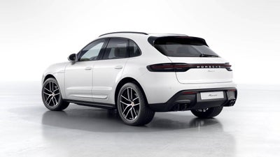 2025 Porsche Macan Base