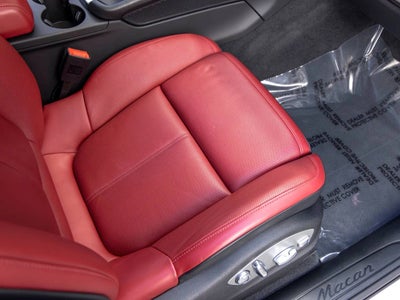 2025 Porsche Macan Base