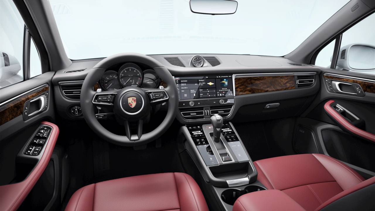 2025 Porsche Macan Base