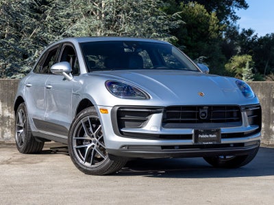 2025 Porsche Macan Base