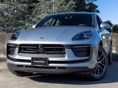 2025 Porsche Macan Base