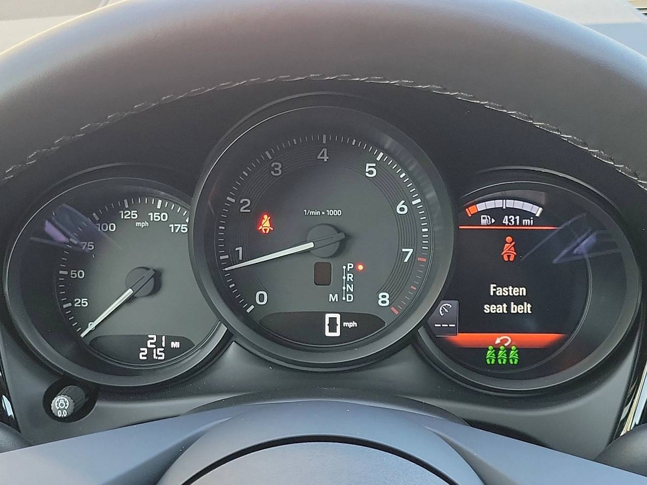 2025 Porsche Macan Base