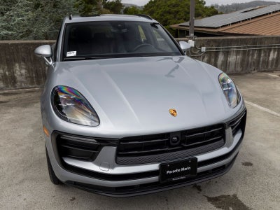 2026 Porsche Macan Macan