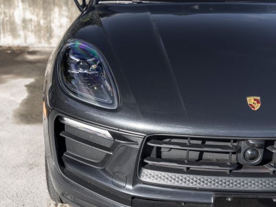 2026 Porsche Macan Base