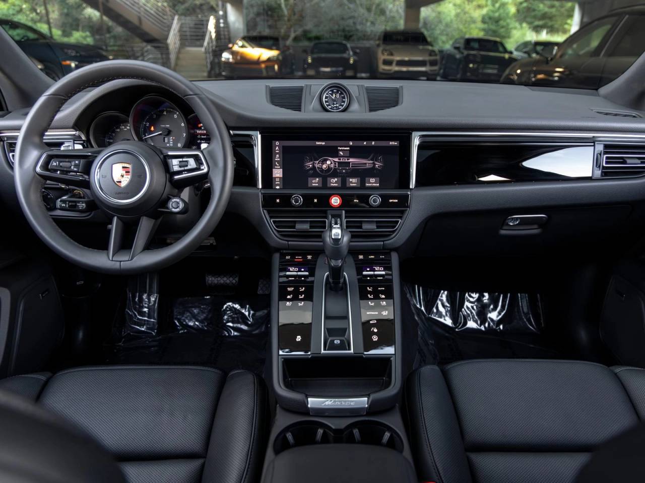 2026 Porsche Macan Base
