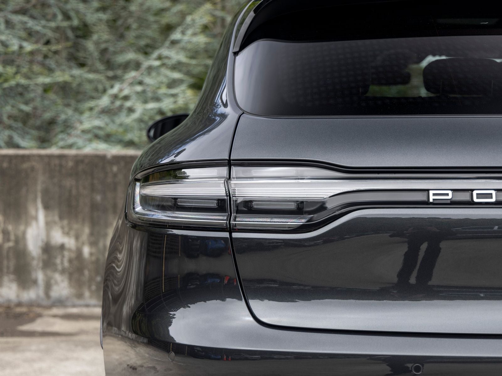 2026 Porsche Macan Base