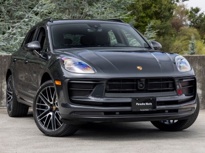 2026 Porsche Macan Base