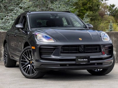 2026 Porsche Macan Base