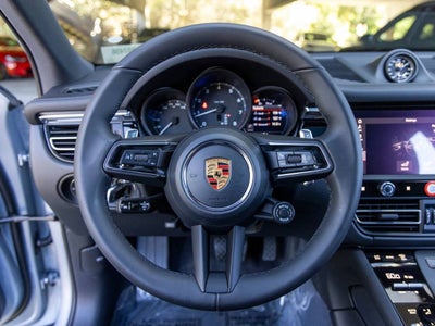 2026 Porsche Macan Macan