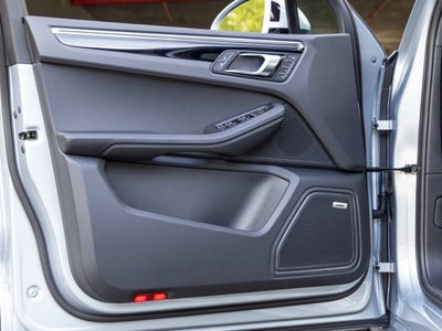 2026 Porsche Macan Macan T