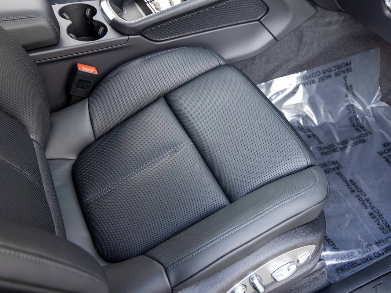 2026 Porsche Macan Macan T