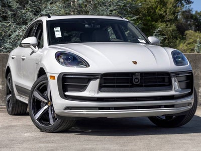 2026 Porsche Macan Base