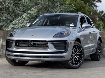 2026 Porsche Macan Base