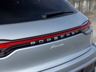 2026 Porsche Macan Base