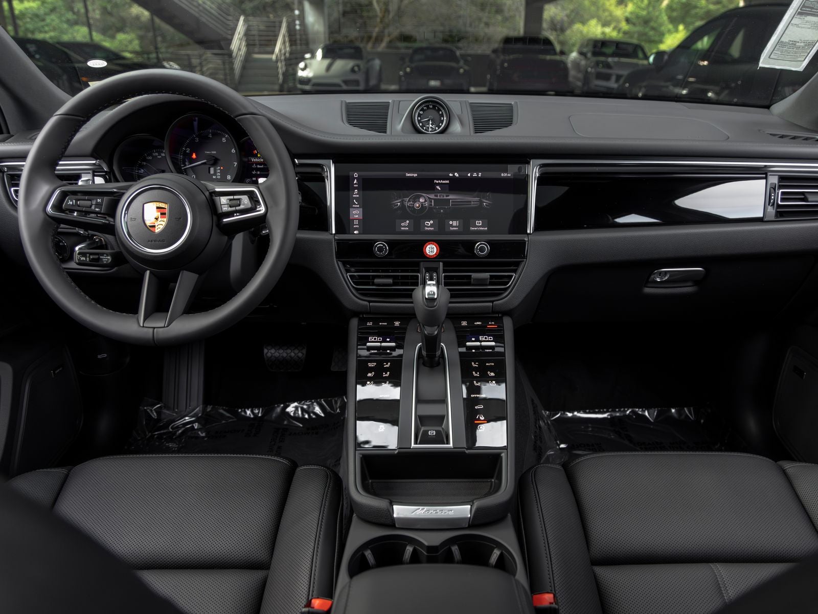 2026 Porsche Macan Base