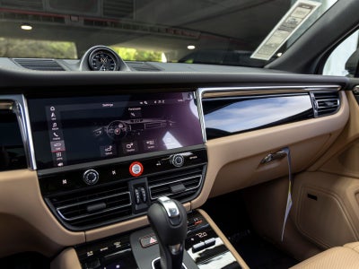 2026 Porsche Macan Macan T