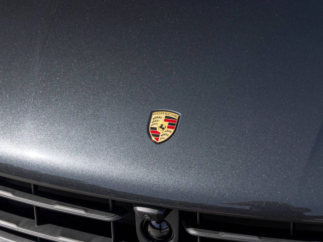 2026 Porsche Macan Base