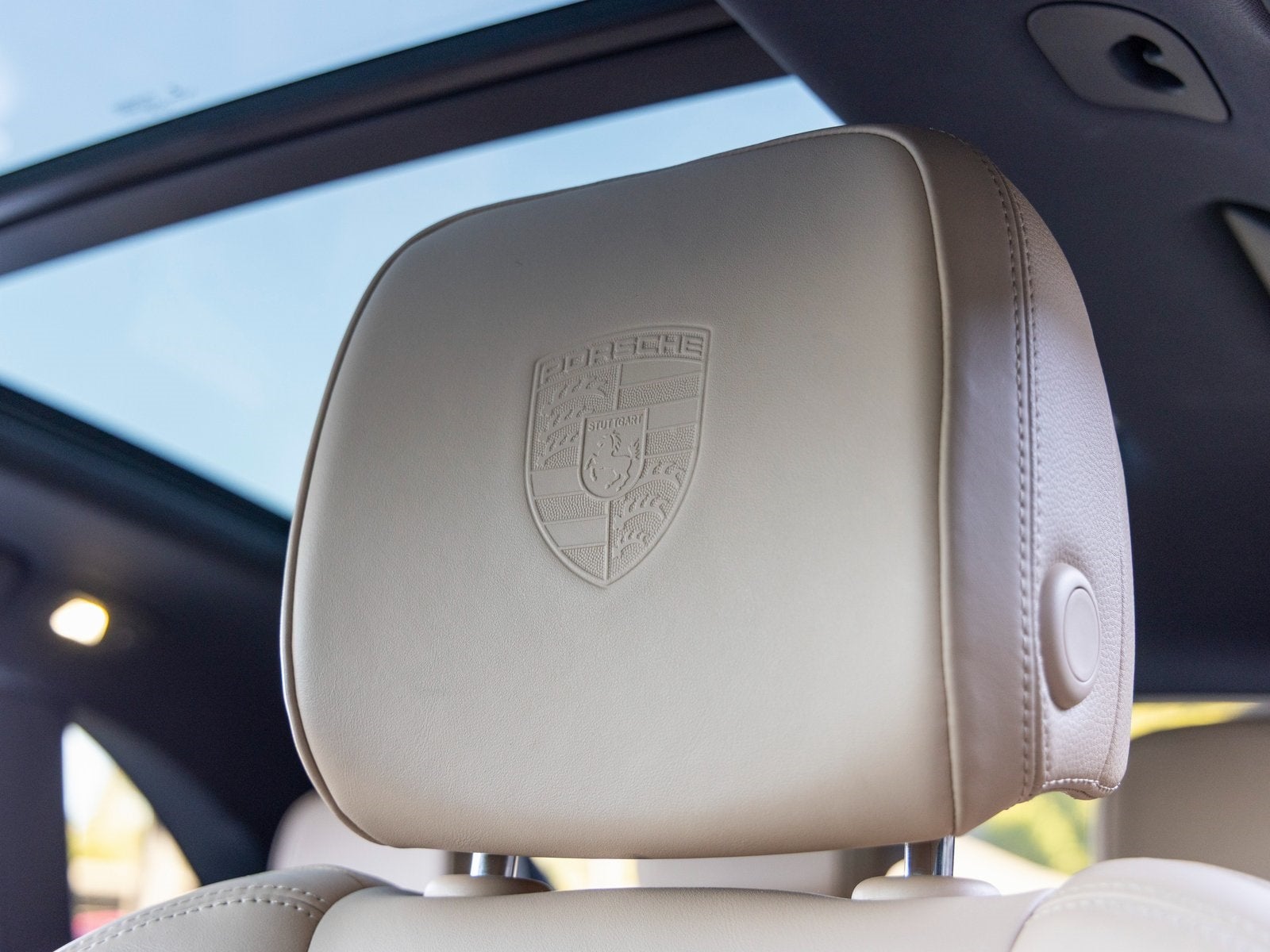 2021 Porsche Macan Macan