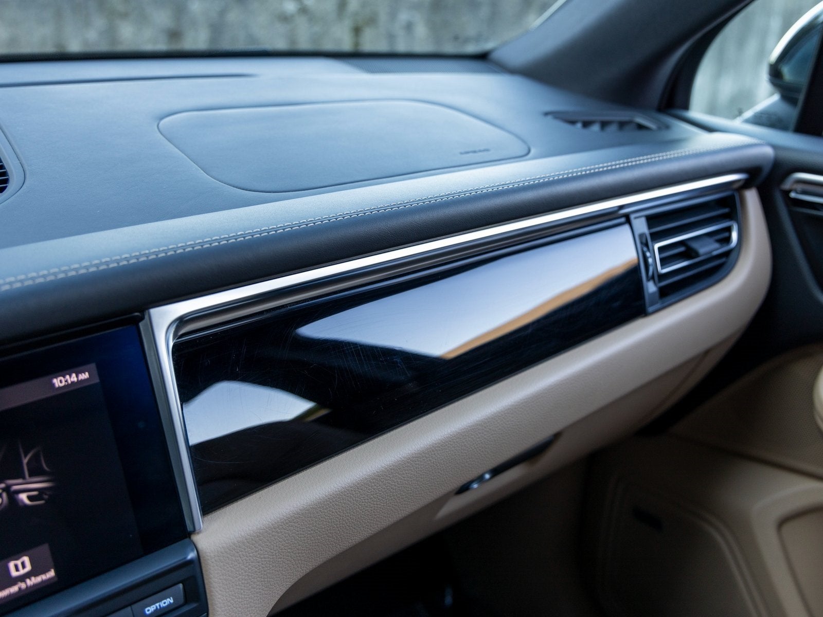 2021 Porsche Macan Macan