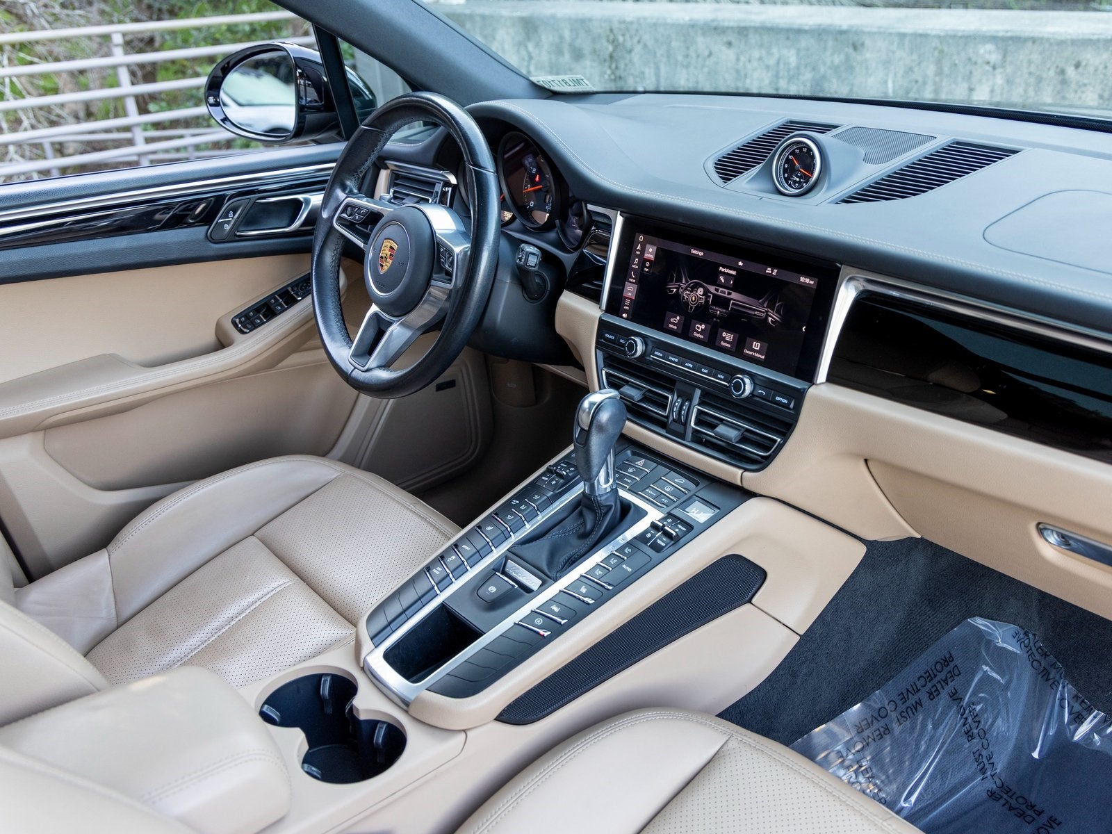 2021 Porsche Macan Macan