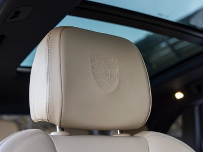 2021 Porsche Macan Macan